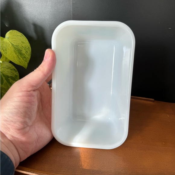 Vintage PYREX Blue Butterprint 502 medium refrigerator dish - Picture 2 of 5